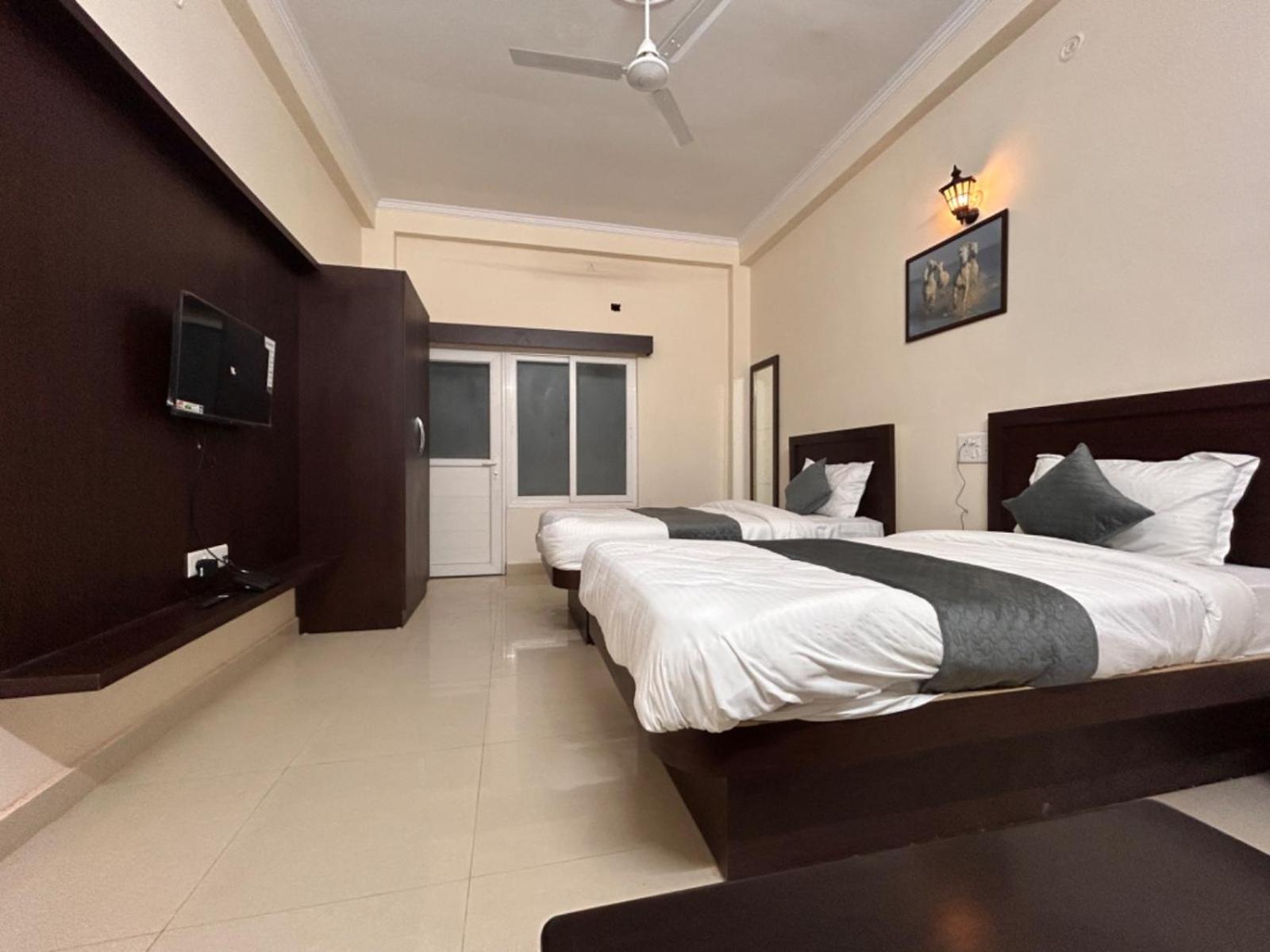 Nath Palace Varanasi Exterior photo